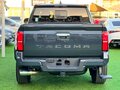2024 Toyota Tacoma IV, чёрный - вид 3