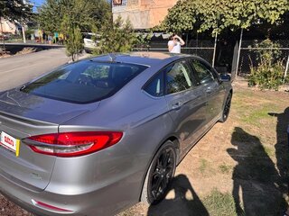 2020 Ford Fusion (North America) II Рестайлинг, серебристый, 1780000 рублей, вид 4