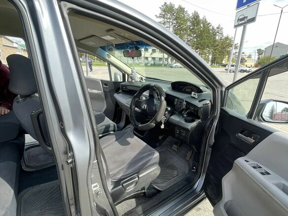 2009 Honda Freed I, серый, 735000 рублей - вид 4