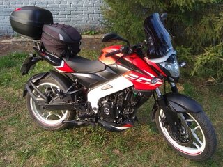2021 Bajaj Pulsar NS 200, красный, 175000 рублей, вид 3