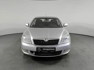 2012 Skoda Octavia II (A5) Рестайлинг, серебристый, 670000 рублей, вид 2