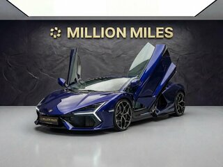 Lamborghini Revuelto