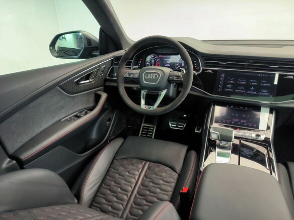2025 Audi RS Q8 Performance I Рестайлинг, чёрный, 22250000 рублей - вид 12