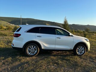 2020 Kia Sorento III Prime Рестайлинг, белый, 2853000 рублей, вид 5