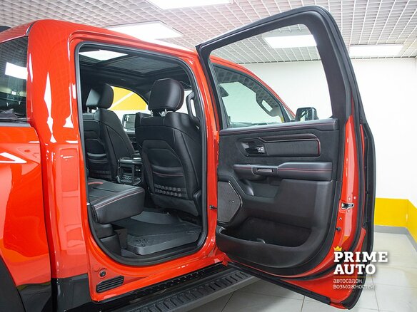 2025 Ram 1500 RHO V Рестайлинг, красный - вид 18