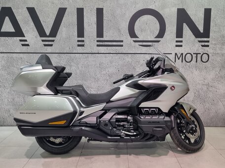 2025 Honda GL 1800 Gold Wing, серебристый, 3550000 рублей, вид 1