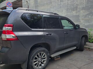 2016 Toyota Land Cruiser Prado 150 Series Рестайлинг 1, серый, 3900000 рублей, вид 2
