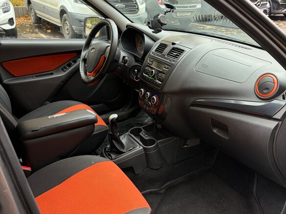 2016 Lada (ВАЗ) Kalina Cross II, коричневый, 630000 рублей - вид 11