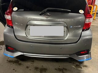 2018 Nissan Note e-Power II Рестайлинг, серый, 1200000 рублей, вид 3