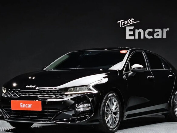 2022 Kia K5 III, чёрный