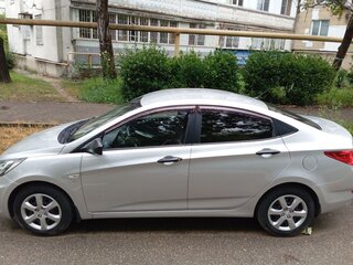 2012 Hyundai Solaris I, серебристый, 850000 рублей, вид 3