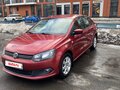 2013 Volkswagen Polo V, красный, 700000 рублей