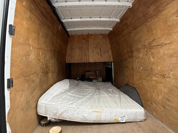 2020 Mercedes-Benz Sprinter, белый, 4300000 рублей - вид 4