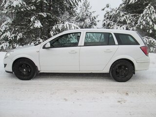 2012 Opel Astra H Рестайлинг, белый, 660000 рублей, вид 1
