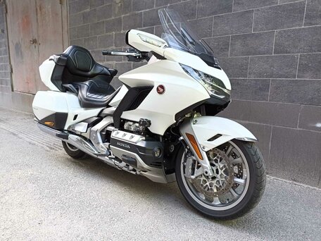 2022 Honda GL 1800 Gold Wing, белый, 2990000 рублей, вид 4
