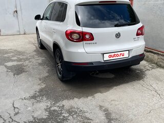 2011 Volkswagen Tiguan I, белый, 1050000 рублей, вид 3