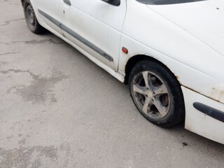 2000 Renault Megane I Рестайлинг, белый, 115000 рублей, вид 3