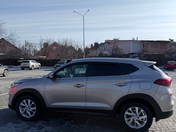2018 Hyundai Tucson III, бежевый, 2250000 рублей - вид 6