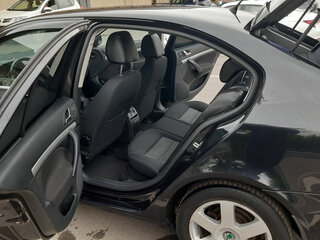 2012 Skoda Octavia II (A5) Рестайлинг, чёрный, 695000 рублей, вид 4