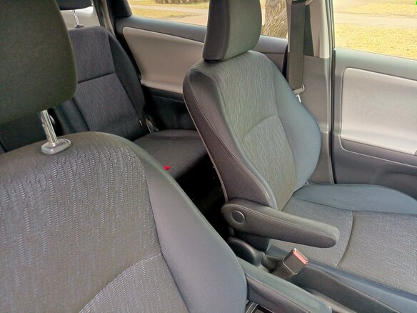 2010 Toyota Wish II, чёрный, 1450000 рублей - вид 15