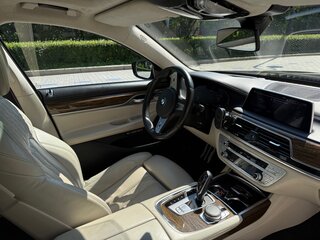 2020 BMW 7 серии Long 745Le xDrive VI (G11/G12) Рестайлинг, чёрный, 14500000 рублей, вид 4