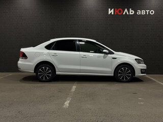 2020 Volkswagen Polo V Рестайлинг, белый, 1170000 рублей, вид 4