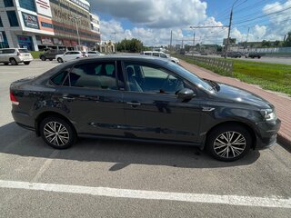 2016 Volkswagen Polo V Рестайлинг, серый, 950000 рублей, вид 2