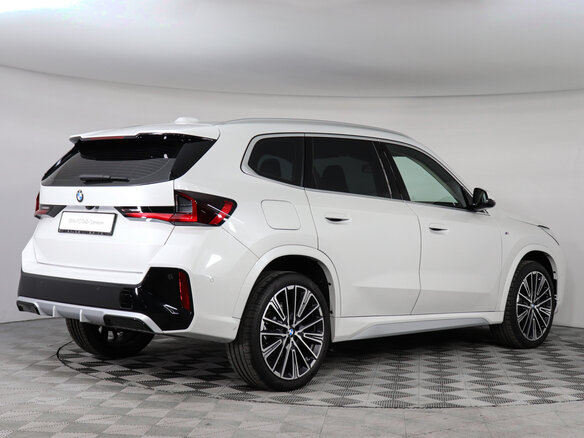 2025 BMW X1 25Li xDrive III (U11/U12), белый - вид 4