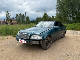 1995 Mercedes-Benz C-Класс 200 I (W202), зелёный, 150000 рублей, вид 1