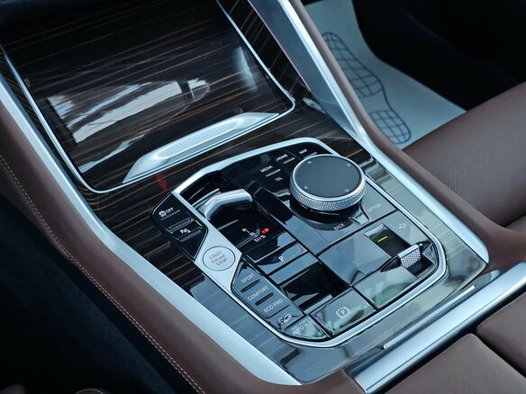 2024 BMW X6 30d III (G06) Рестайлинг, чёрный - вид 34