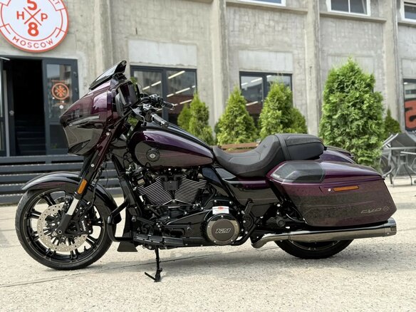 2025 Harley-Davidson CVO Street Glide, фиолетовый, 6650000 рублей - вид 11