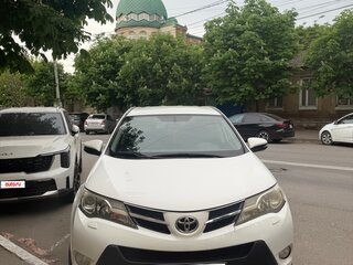 2015 Toyota RAV4 IV (XA40) Рестайлинг, белый, 1950000 рублей, вид 1