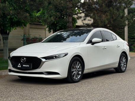 2022 Mazda 3 IV (BP), белый, 1970000 рублей, вид 1