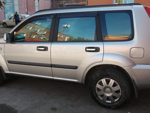 2005 Nissan X-Trail I Рестайлинг, серебристый, 550000 рублей - вид 3