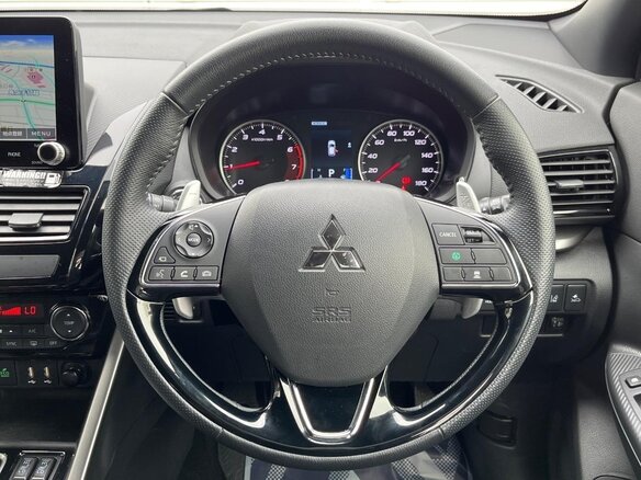 2023 Mitsubishi Eclipse Cross I Рестайлинг, белый, 2250000 рублей - вид 16