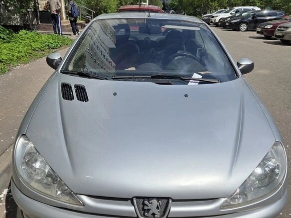 2005 Peugeot 206, серебристый, 750000 рублей - вид 1