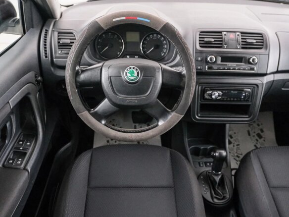 2012 Skoda Fabia II Рестайлинг, красный, 729000 рублей - вид 13