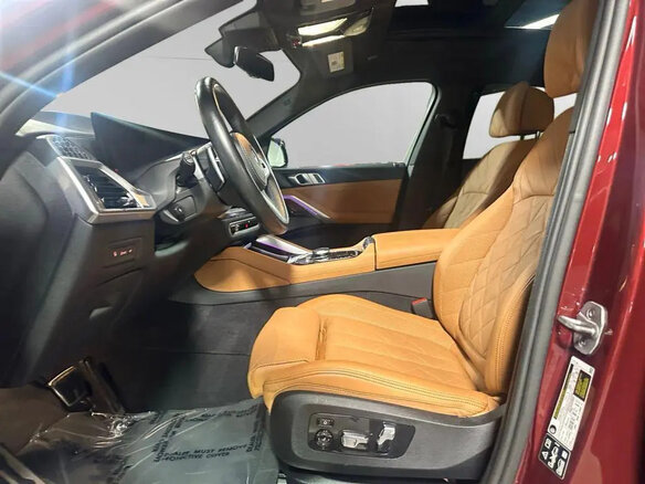 2024 BMW X6 40i III (G06) Рестайлинг, красный, 11267740 рублей - вид 11