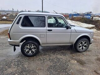 2025 Lada (ВАЗ) Niva Legend I, серебристый, 990000 рублей, вид 2