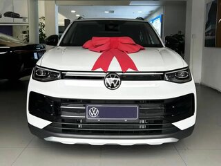 2026 Volkswagen Tharu XR, белый, 2342000 рублей, вид 2