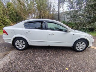 2012 Opel Astra H Рестайлинг, белый, 480000 рублей, вид 4
