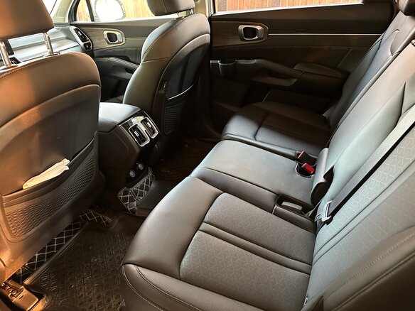 2021 Kia Sorento IV, серый - вид 10