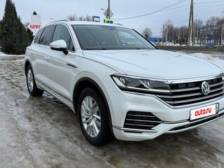 2020 Volkswagen Touareg III, белый, 5495000 рублей, вид 3