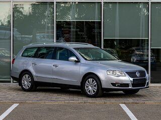 2010 Volkswagen Passat B6, серебристый, 795000 рублей, вид 3