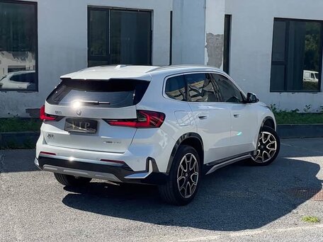 2023 BMW X1 18d sDrive III (U11/U12), белый, 3360000 рублей, вид 5