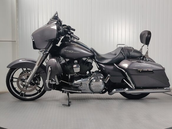 2014 Harley-Davidson Street Glide, серый, 1199000 рублей - вид 4