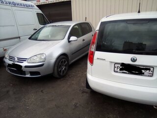 2004 Volkswagen Golf V, серый, 500000 рублей, вид 2