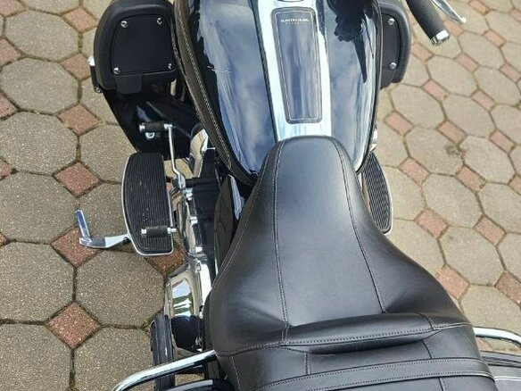 2011 Harley-Davidson Electra Glide, чёрный, 950000 рублей - вид 12