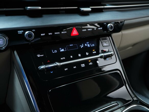 2020 Kia Carnival IV, чёрный - вид 18