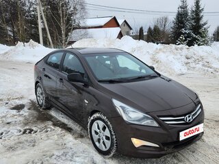 2015 Hyundai Solaris I Рестайлинг, коричневый, 990000 рублей, вид 2